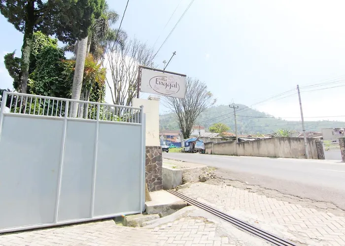Villa Enggal Lembang