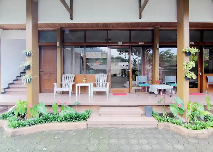 Villa Enggal Lembang